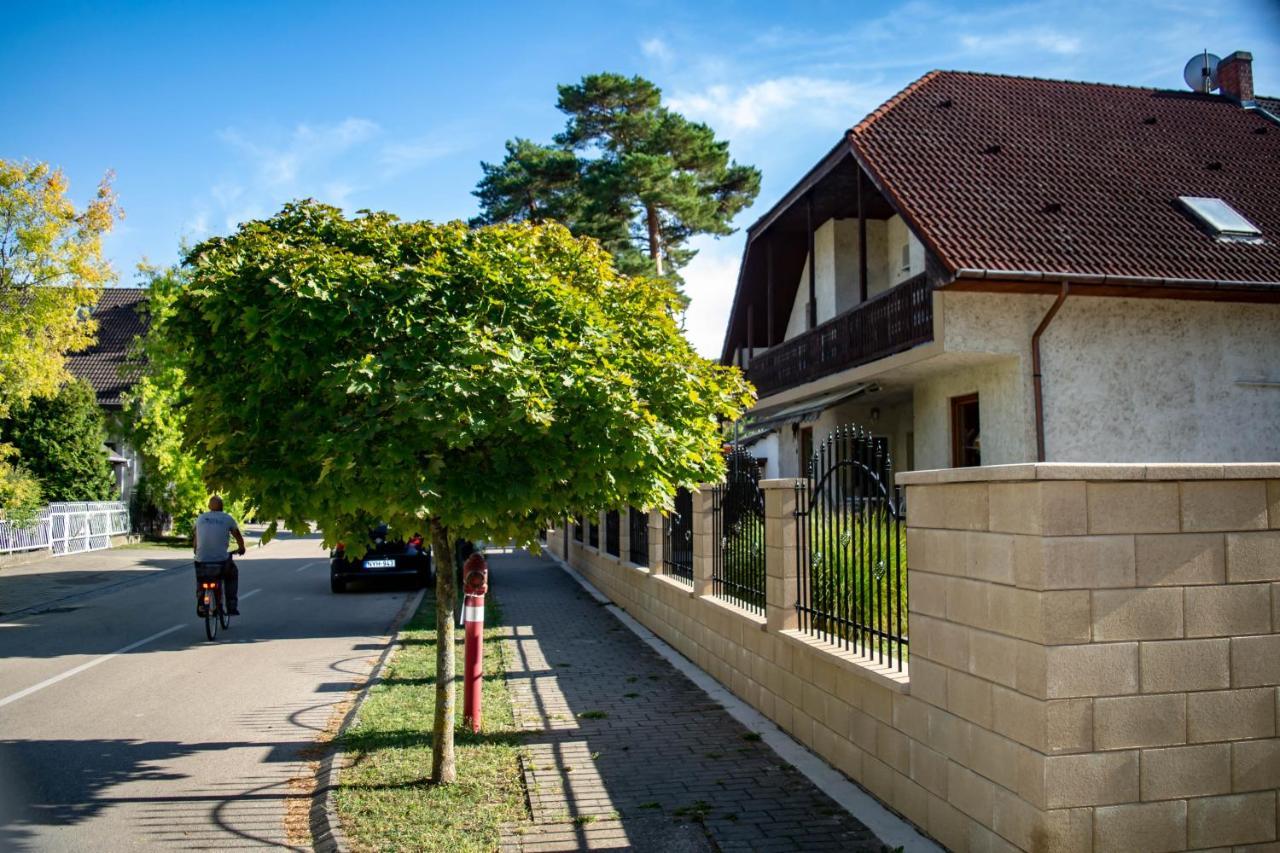 Zsolnay Apartman Siófok Eksteriør bilde